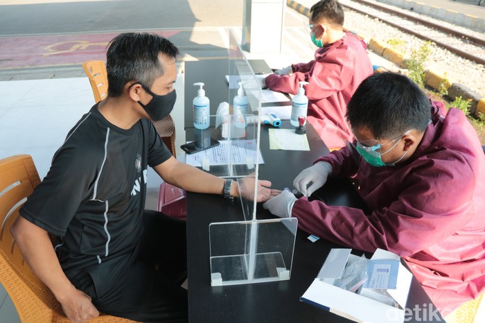 Rapid test di stasiun Kiaracondong