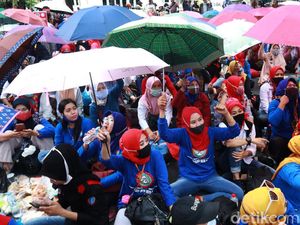 Tolak Omnibus Law Tak Harus Demo, Ini Saran Satgas COVID-19