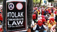 Seperti diketahui, DPR dan pemerintah telah mengesahkan RUU Omnibus Law Cipta Kerja menjadi Undang-Undang dalam paripurna kemarin.
