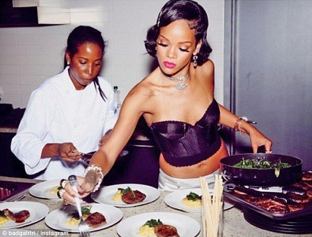 Rihanna Jalani Pola Makan Sehat yang Diatur Chef Pribadi