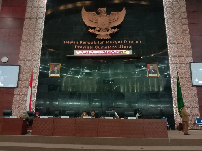Suasana rapat di DPRD Sumut (Ahmad Arfah-detikcom)