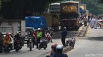 TNI-Polri Kawal Ketat Demo Buruh di Jatiuwung Tangerang