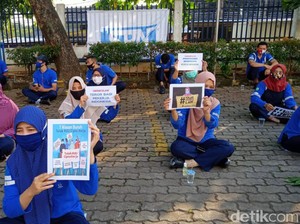 Ramai Tagar Hina DPR, PKS: Rakyat Kecewa Pengesahan Omnibus Law Ciptaker