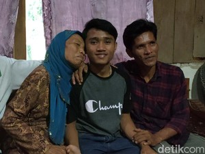 Tak Putus Doa Kakek Tunggu Cucu yang Terpisah 11 Tahun hingga Akhirnya Pulang