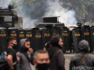 Apa Itu Gas Air Mata? Ini 4 Fakta yang Perlu Diketahui