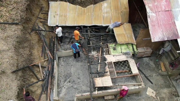 Bantuan pembangunana rumah dari TNI