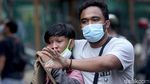 Foto: Pelajar Bentrok dengan Polisi di Palmerah