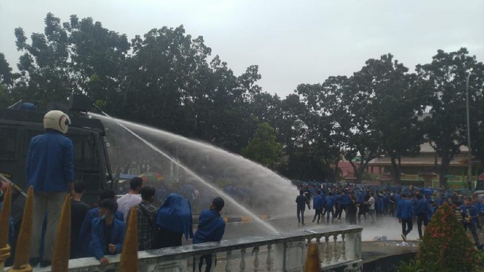 Demo mahasiswa di Riau (Chaidir-detikcom)