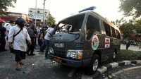 Mobil itu akhirnya dievakuasi dan dibawa ke markas kepolisian.