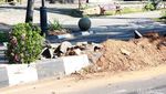 Deretan Pot Bunga di Dago Rusak