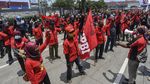 Foto Gelombang Penolakan Omnibus Law UU Ciptaker di Berbagai Daerah