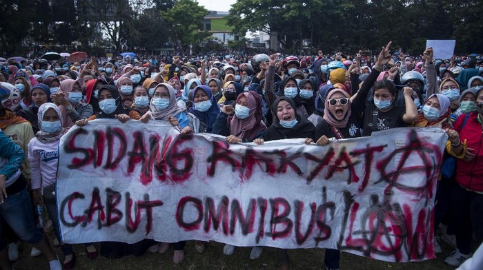 Gelombang Penolakan Omnibus Law UU Cipta Kerja di Sukabumi