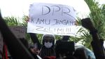 Foto Gelombang Penolakan Omnibus Law UU Ciptaker di Berbagai Daerah