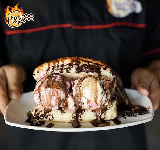Ini 5 Tempat Roti Bakar Kekinian yang Dijamin Bikin Nagih!