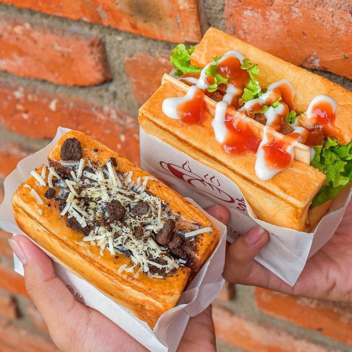 Ini 5 Tempat Roti Bakar Kekinian yang Dijamin Bikin Nagih! Ini 5 Tempat Roti Bakar Kekinian yang Dijamin Bikin Nagih!