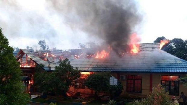 Kantor Polisi Air dan Udara (Polairud) Polda Kaltim, di Jalan Baru Margomulyo, Balikpapan Utara, terbakar pada Rabu (7/10)  (dok Istimewa)