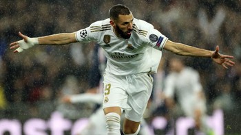 11. Karim Benzema dengan nilai 178/200. Penyerang Real Madrid ini selalu dapat diandalkan mencetak gol ke gawang musuh. Foto: (Getty Images)