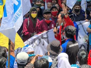 Petisi Online Gugat Omnibus Law Tembus 1,3 Juta Orang