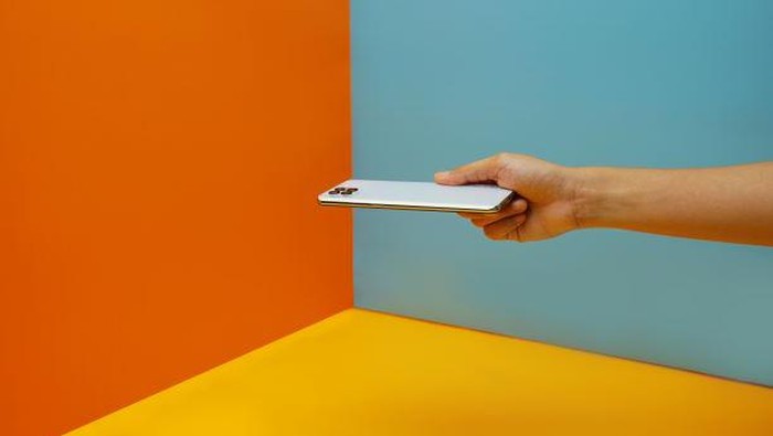 OPPO Reno4 F