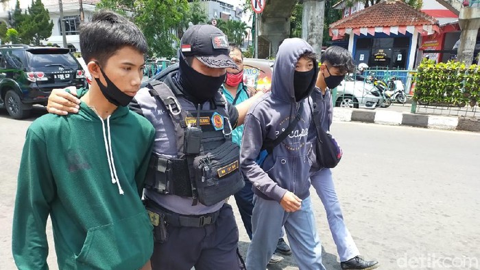 Pelajar di Bogor diamankan saat hendak ke Jakarta ikut aksi demo