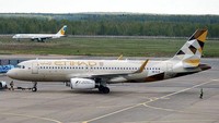 Sebelum pensiun dan jadi penginapan, pesawat Airbus ini dimiliki oleh Etihad, Air Malta dan juga Air Canada. Untuk menginap 2 malam di sini, traveler harus menyiapkan kocek sebesar 298 Poundsterling (setara Rp 5,6 jutaan). (dok. Apple Camping)