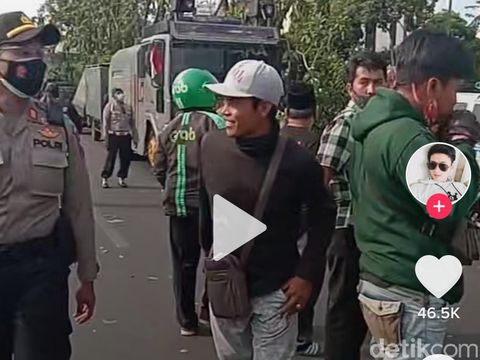 polisi traktir pengendara ojek online (ojol)