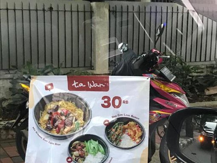 restoran turun ke jalan Restoran Jualan Turun ke Jalan Demi Bertahan di Tengah Pandemi