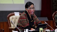 Menteri Keuangan Sri Mulyani pun menjelaskan mengenai pembebasan pajak penghasilan (PPh) atas dividen orang pribadi (OP) maupun badan. Ia mengatakan pembebasan itu bisa didapat para wajib pajak (WP) OP maupun badan dengan ketentuan yang diberlakukan. Salah satunya sebagian dividen yang didapat ditanamkan atau diinvestasikan kembali di tanah air.
