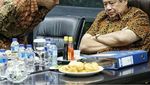 Doyan Ngopi, Ini Momen SBY dengan Secangkir Kopi
