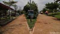 Begini suasana di kawasan Taman Kalijodo yang sepi di tengah penerapan PSBB ketat di Ibu Kota.