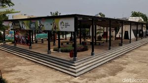 Sunyi Sepi Taman Kalijodo Saat Jakarta PSBB Ketat