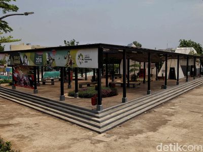 Sunyi Sepi Taman Kalijodo Saat Jakarta PSBB Ketat