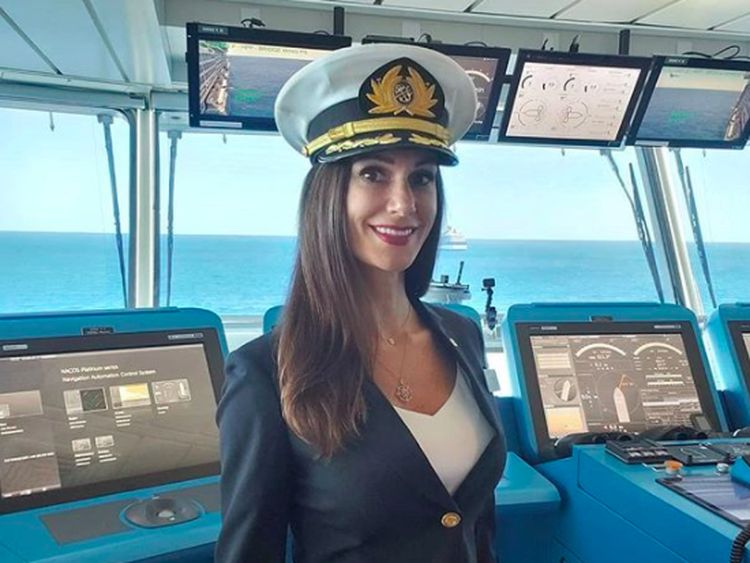 Wanita yang Jadi Kapten Kapal Pesiar Pertama AS