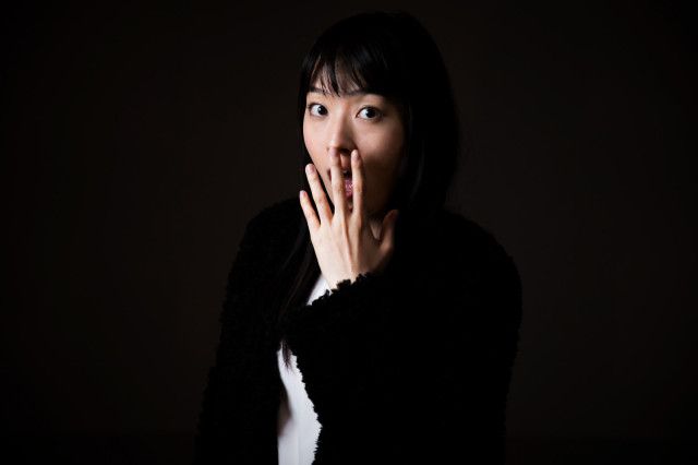 YouTuber ASMR Ketahuan Melepehkan Makanan