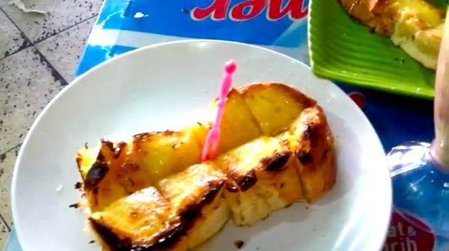 5 Roti Bakar di Jakarta yang Nikmatnya Selalu Bikin Kangen