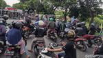 Ada Demo Pemotor Balik Arah di Tangerang