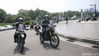 Pasukan motor juga disiagakan untuk mengantisipasi massa yang anarkis.