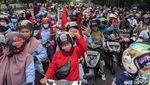 Blokade Dibuka, Buruh Mengalir ke Arah Kalideres Jakbar