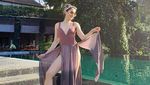 Cinta Laura Bikin Salfok dengan Dress Transparan