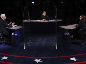 3 Momen Debat Panas Harris vs Pence Berebut Kursi Cawapres AS