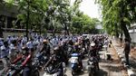 Penampakan Buruh Astra Daihatsu Demo Tolak Omnibus Law
