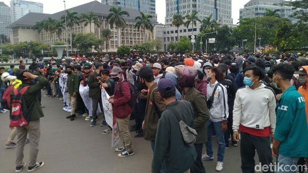 Demo Mahasiswa di Patung Kuda, Jakpus