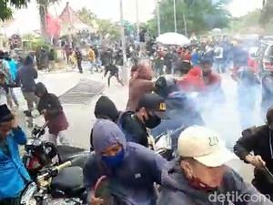 Demo Omnibus Law di Probolinggo Ricuh, Kepala 2 Mahasiswa Bocor