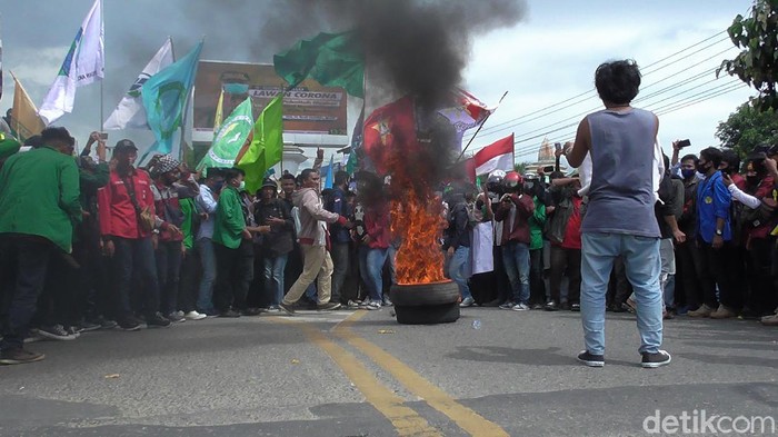 Demo ricuh di Gorontalo