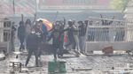 Pecah! Foto-foto Rusuh Imbas Demo Tolak UU Omnibus Law