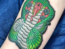 Keren! Seni Tato Seperti Bordiran Jahitan