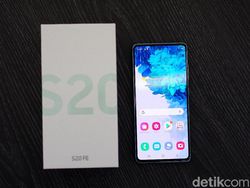 Unboxing Galaxy S20 FE, Ponsel Rp 10 Juta Berpenampilan Trendi