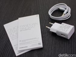 Unboxing Galaxy S20 FE, Ponsel Rp 10 Juta Berpenampilan Trendi