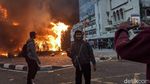 Giliran Pos Polisi Harmoni yang Dibakar Massa