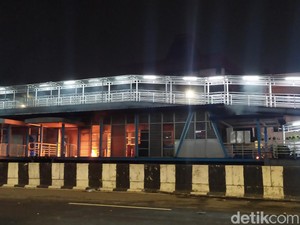 Polisi Sebut Ada 4 Kelompok Pembakar Halte TransJ: Tersangka Bisa Bertambah